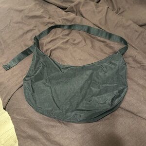 BAGGU Black Nylon Crescent Shoulder Bag